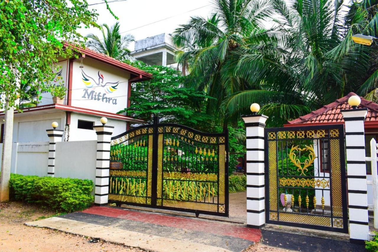 Mithra Paradise Beach Hotel Nilaveli Buitenkant foto