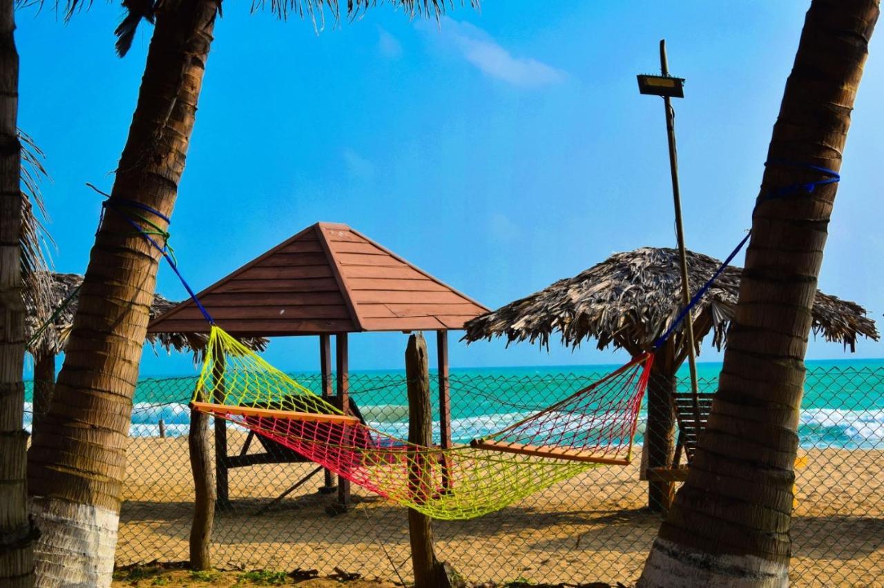 Mithra Paradise Beach Hotel Nilaveli Buitenkant foto