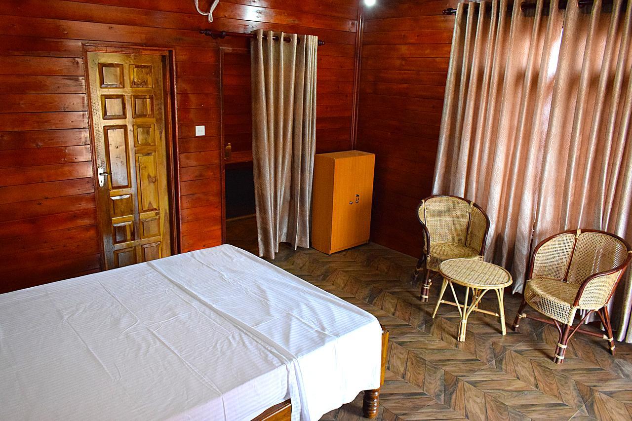 Mithra Paradise Beach Hotel Nilaveli Buitenkant foto